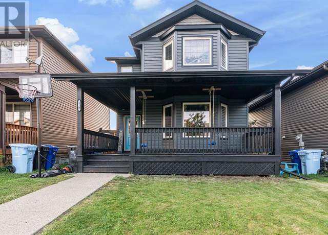 Photo of 128 Honeysuckle Way, Fort Mcmurray, AB T9K 0M8