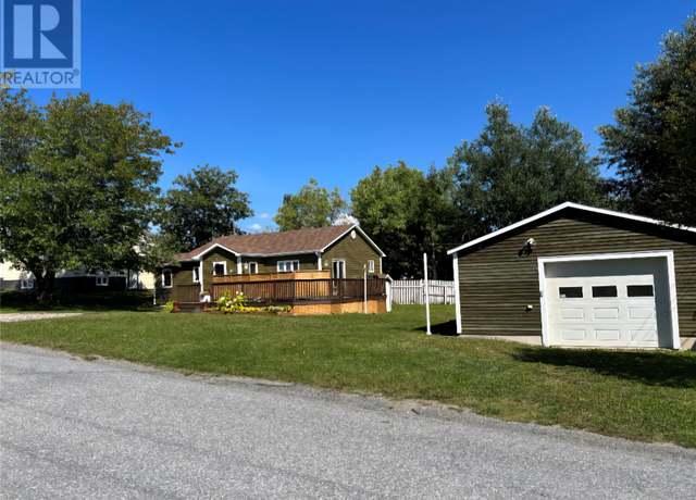 Property at 10 King St, Stephenville, NL A2N 2E5, 2 beds, 1 bath