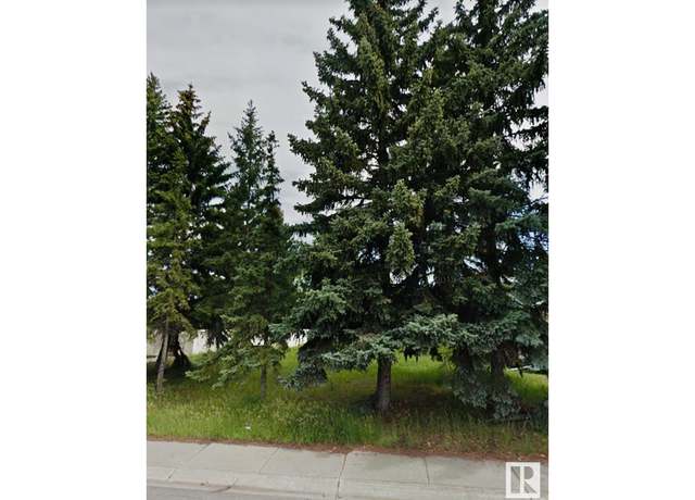 Photo of 16058 95 Ave NW, Edmonton, AB T5P 0A7
