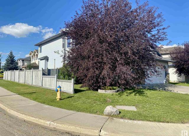 Photo of 10932 NW 177 Ave NW, Edmonton, AB T5X 6H5