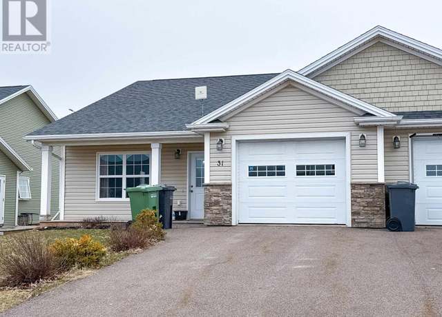 Property at 31 Parkman Dr, Charlottetown, PE C1C 0T3, 3 beds, 2 baths