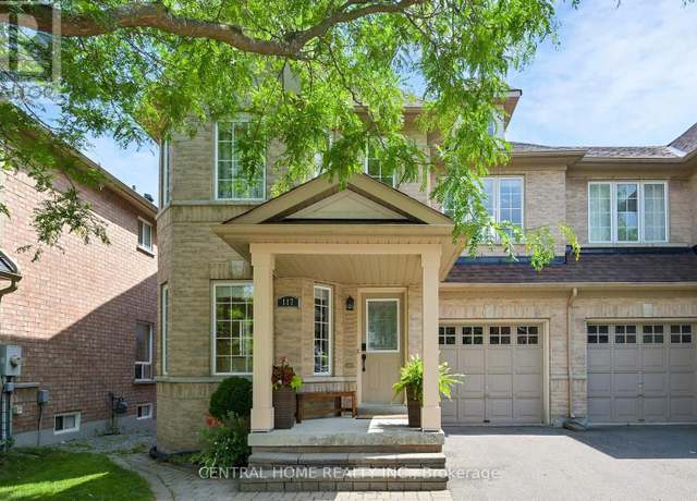 Property at 117 Knapton Dr, Newmarket (woodland Hill), ON L3X 3B3, 4 beds, 3.5 baths
