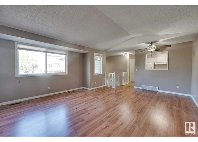 Photo of 1052 E KNOTTWOOD Rd NW, Edmonton, AB T6K 3R4