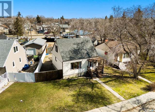 Property at 45 Elizabeth Cres, Regina, SK S4T 5W3, 3 beds, 1 bath