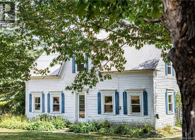 Property at 1040 Route 895, Elgin, NB E4Z 2M1, 3 beds, 2 baths