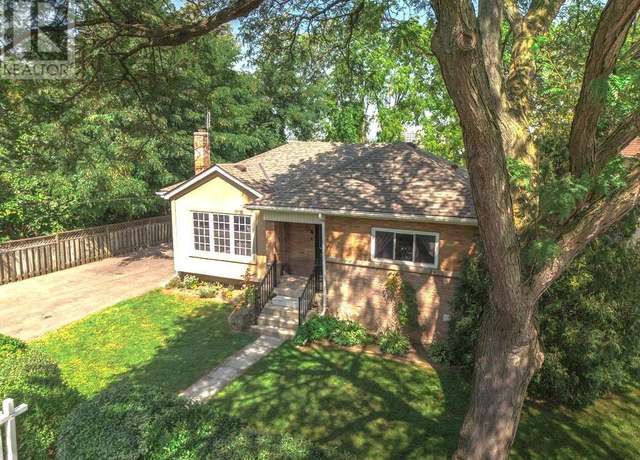 Photo of 298 HOMEWOOD Ave, Hamilton, ON L8P 2N1