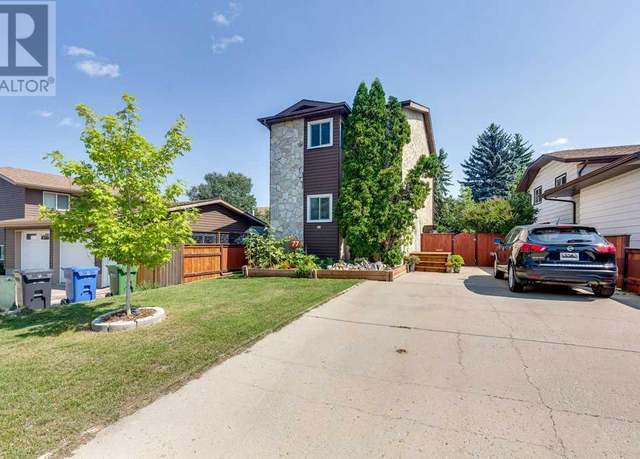 Photo of 77 Goodall Ave, Red Deer, AB T4P 2R4