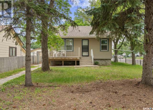 Property at 1200 ATKINSON St, Regina, SK S4N 3V6, 3 beds, 2 baths