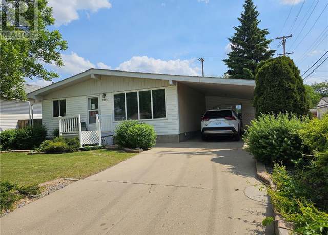 Property at 1214 I Ave N, Saskatoon, SK S7H 1A4, 4 beds, 3 baths
