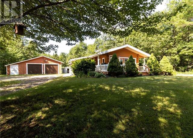Property at 98 Ontario Dr, Salisbury, NB E1G 3W9, 2 beds, 2.5 baths