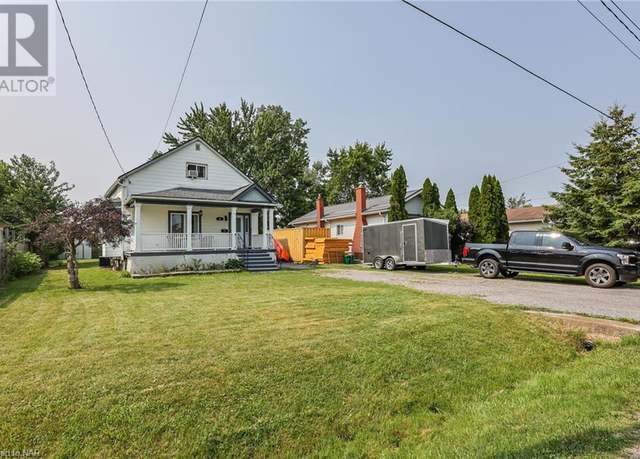 Photo of 66 GREENWOOD Ave, St. Catharines, ON L2P 1X8