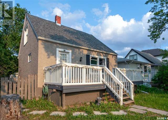 Property at 2261 wascana St, Regina, SK S4T 4K3, 3 beds, 1 bath