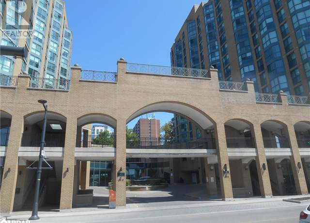 Photo of 150 DUNLOP St East Unit 408, Barrie, ON L4M 6H1