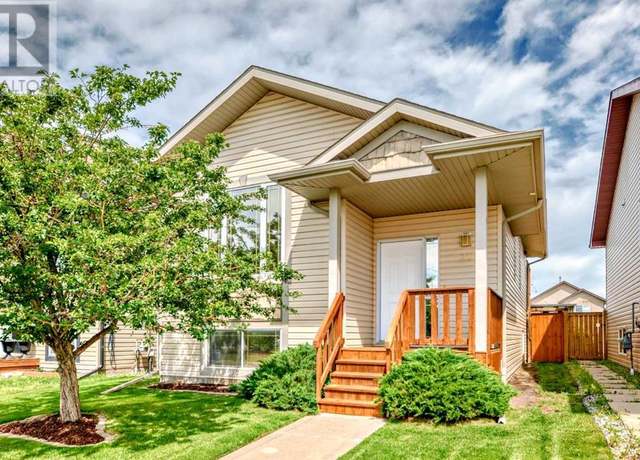 Property at 20 Jepsen Cres, Red Deer, AB T4P 0A9, 5 beds, 3 baths