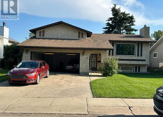 Photo of 68 Broughton Cres, Red Deer, AB T4R 1L8