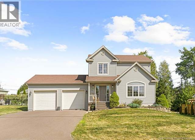 Property at 41 Camille St, Dieppe, NB E1A 0R5, 5 beds, 2.5 baths