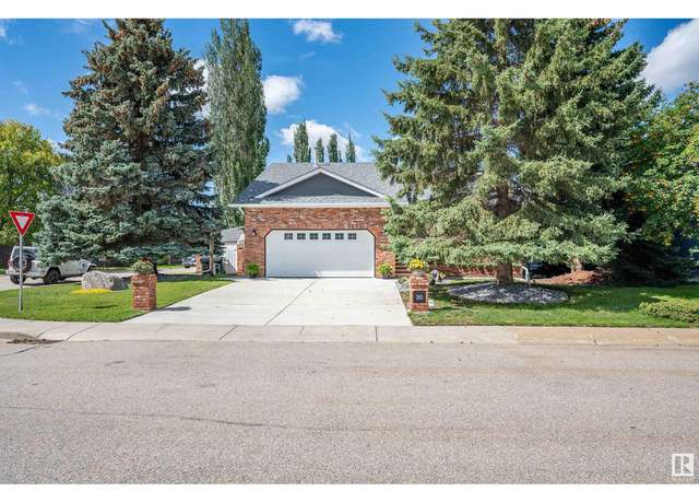 Photo of 20 GREENGROVE Dr, Sherwood Park, AB T8A 5G7