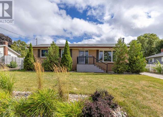 Property at 28 SEAVIEW Blvd, Charlottetown, PE C1A 3A2, 4 beds, 2 baths