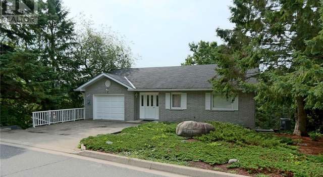 619 Cedar Lane Bracebridge On P1l 0a1 Redfin