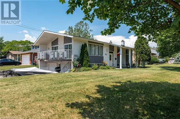 12 Elm Ridge Dr, St. Catharines, ON L2T 2A6 | Redfin