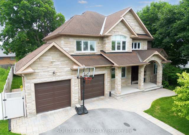 Property at 120 Rossland Ave, Meadowlands - Crestview And Area, ON K2G 2L3, 6 beds, 4 baths