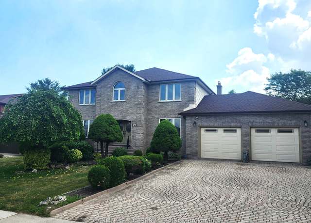 Property at 39 Corinthian Dr, Hamilton, ON L8W 1X3, 4 beds, 4 baths