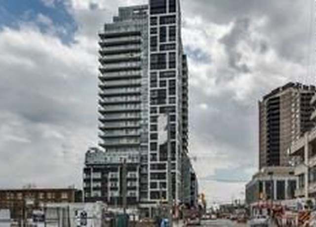 Photo of 501 St Clair Ave W #1905, Toronto, ON M5P 0A2