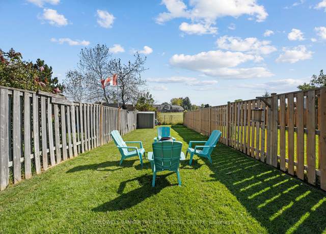 Photo of 49 Mainprize Cres, East Gwillimbury, ON L0G 1M0