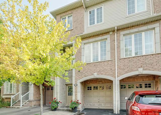 Photo of 3071 Treadwells Dr #43, Mississauga, ON L4X 0A1