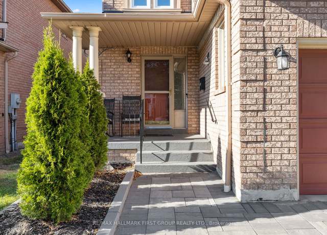Photo of 77 Bach Ave, Whitby, ON L1R 2P8