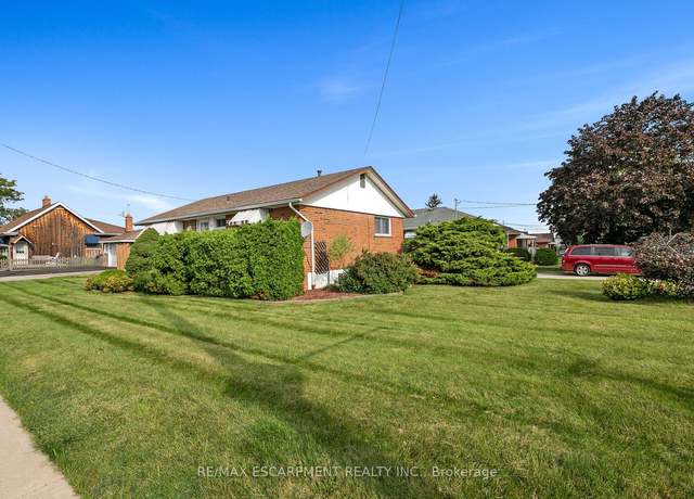 Photo of 831 Tenth Ave, Hamilton, ON L8T 2G7