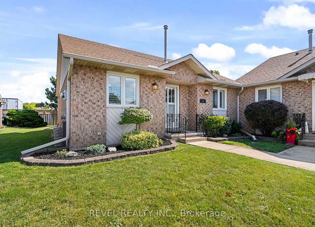 Photo of 122 Bunting Rd #72, St. Catharines, ON L2P 3X7