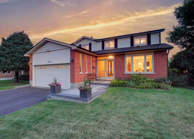Photo of 1550 Woodeden Dr, Mississauga, ON L5H 2V3