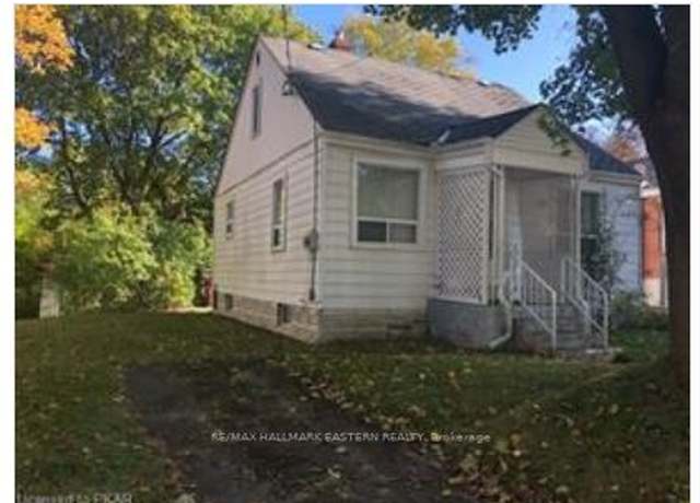 Photo of 16 Cluxton St, Peterborough, ON K9H 4Z1