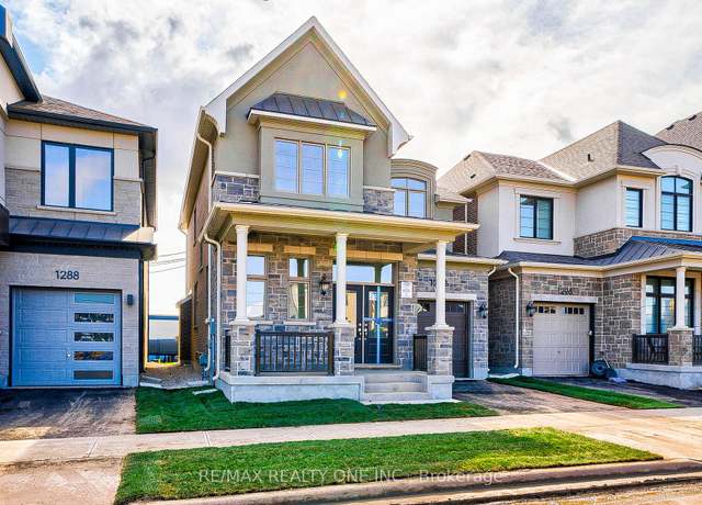 Photo of 1292 Aymond Cres, Oakville, ON L6H 3S3