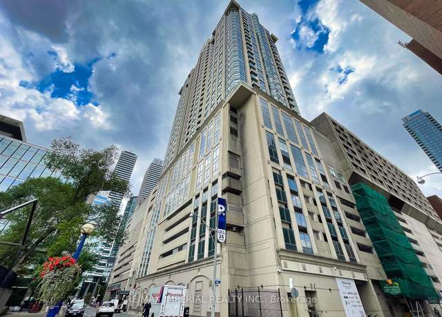 Photo of 8 Park Rd #3708, Toronto, ON M4W 3S5