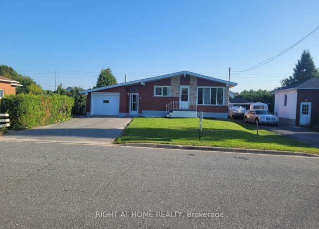 Photo of 79 Caruso St, Greater Sudbury, ON P0M 1M0