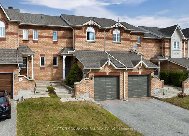 Photo of 38 Drake Dr, Barrie, ON L4N 8X4