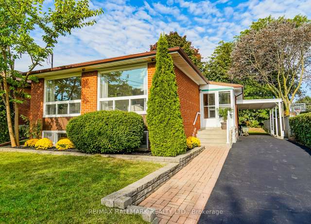 Photo of 52 Amberdale Dr, Toronto, ON M1P 4C2