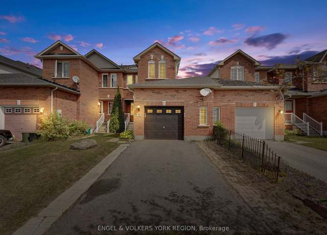Photo of 83 Pringle Dr, Barrie, ON L4N 0R4