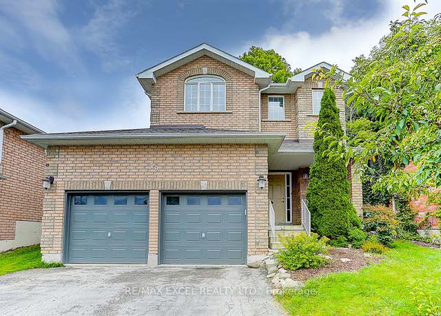 Photo of 39 Bloom Cres, Barrie, ON L4N 0S8