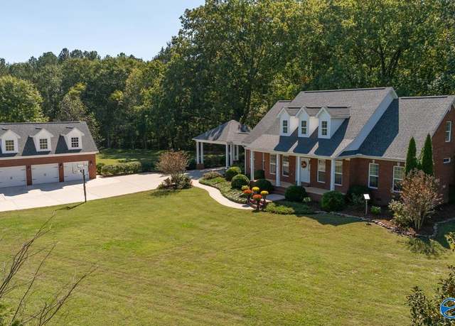 Property at 2961 Hobbs Island Rd SE, Huntsville, AL 35803, 4 beds, 4 baths