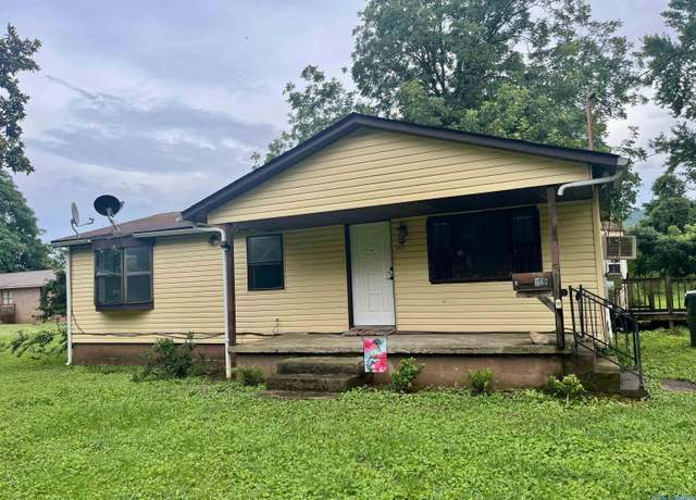 Property at 140 Stewart Rd, Toney, AL 35773, 3 beds, 2 baths