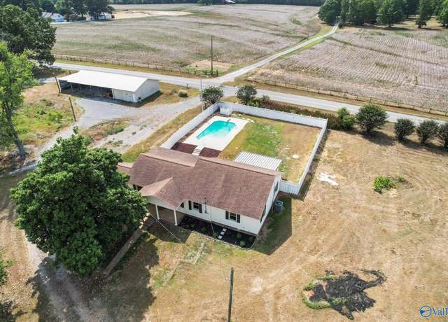 Property at 20884 Tillman Mill Rd, Athens, AL 35614, 3 beds, 2 baths