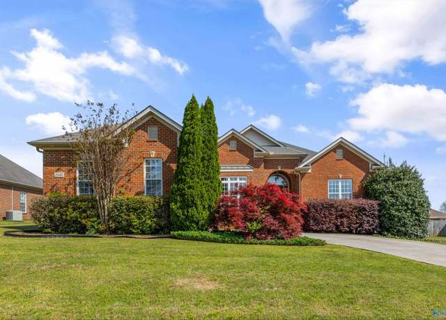 Property at 25640 Gray Stone Dr, Madison, AL 35756, 4 beds, 2 baths
