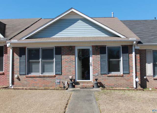 Property at 375 Cherry St, Hartselle, AL 35640, 2 beds, 2 baths