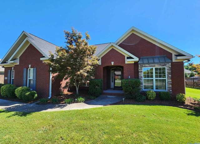 Property at 14736 Calderwood St, Athens, AL 35613, 3 beds, 2 baths
