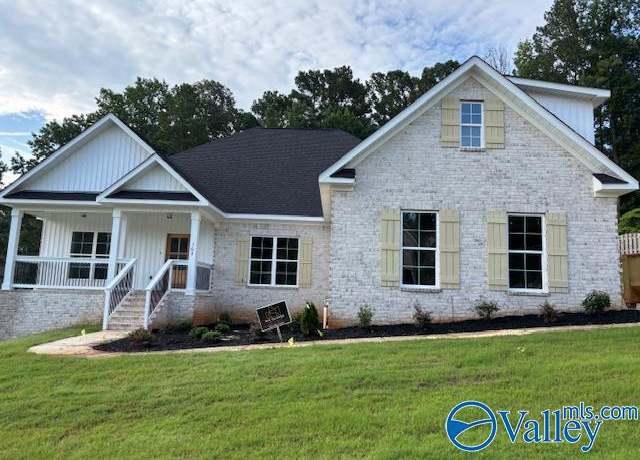 Property at 163 Santa Maria Dr, Huntsville, AL 35811, 4 beds, 3 baths