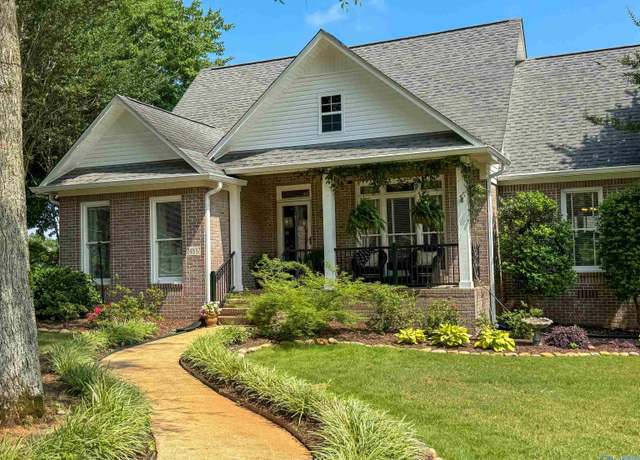 Property at 24837 Deer Ridge Ln, Athens, AL 35613, 3 beds, 2 baths