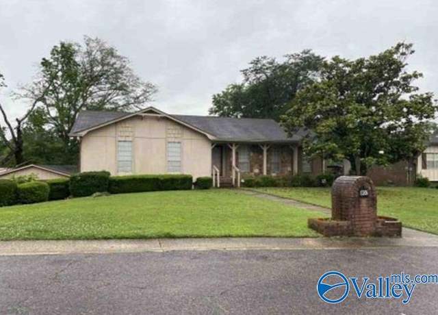 Property at 807 Tuscumbia Dr, Birmingham, AL 35214, 3 beds, 3 baths